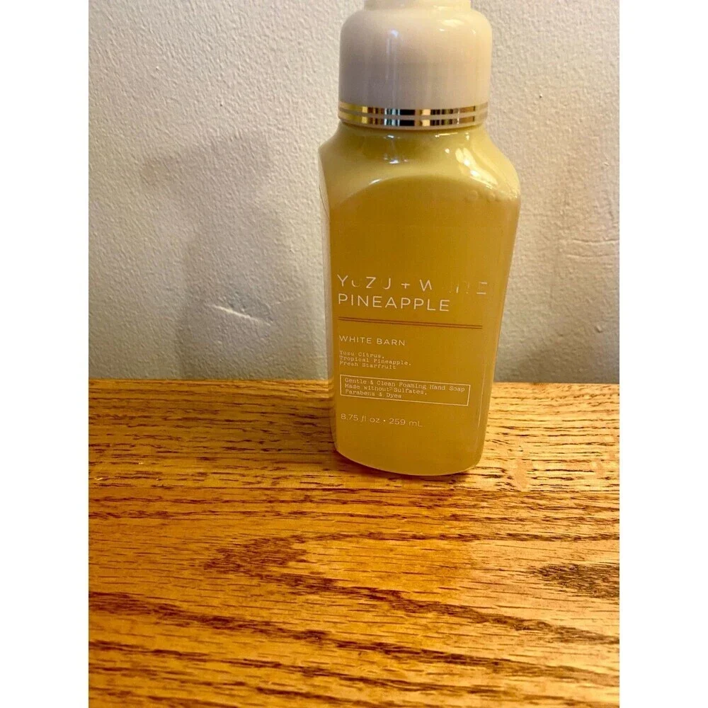 Bath & Body Works Yuzu + White Pineapple Gentle Foaming Hand Soap New White Barn
